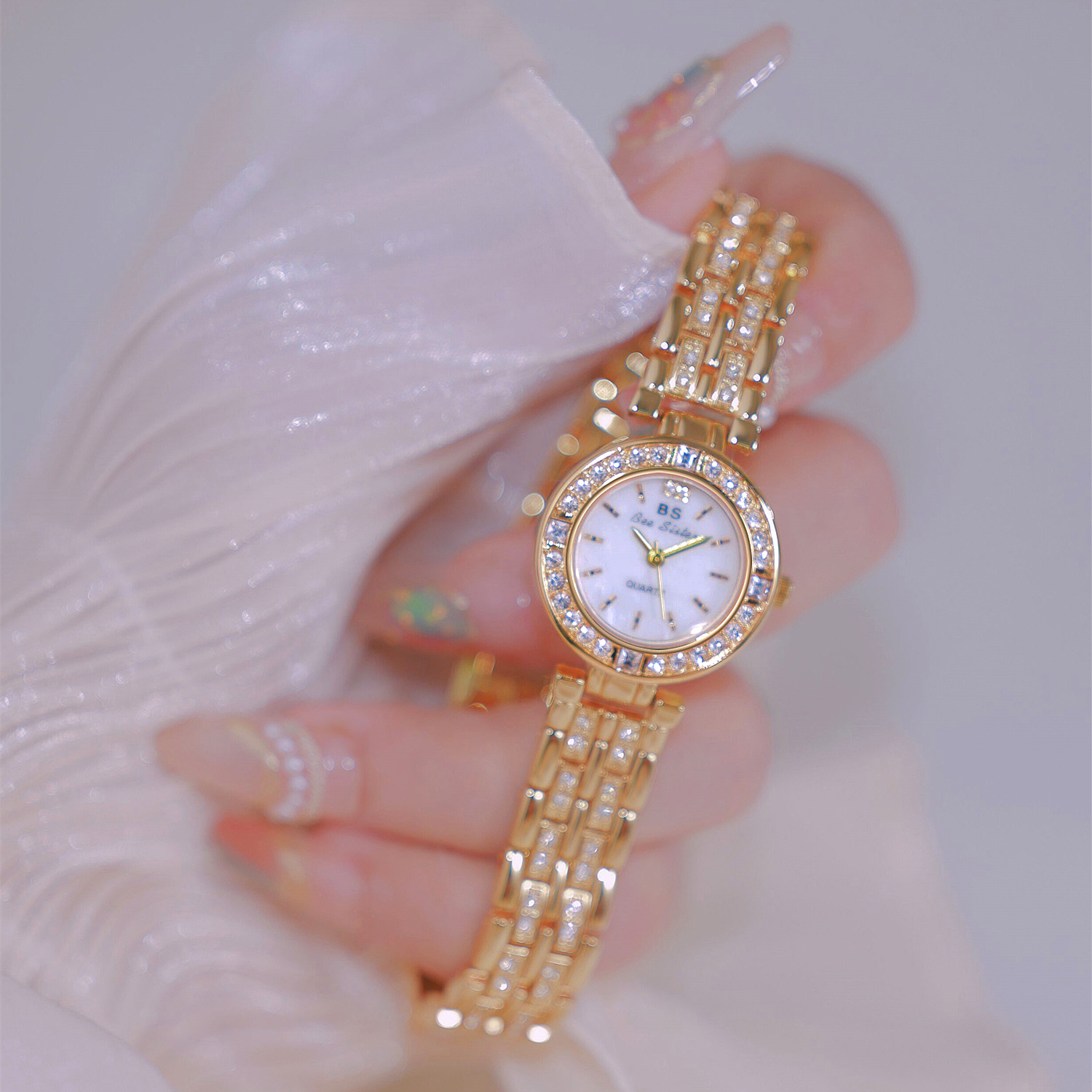 Koreaanse Strass Vrouwen Horlo - Luxury Watch Korea recensie en prijs