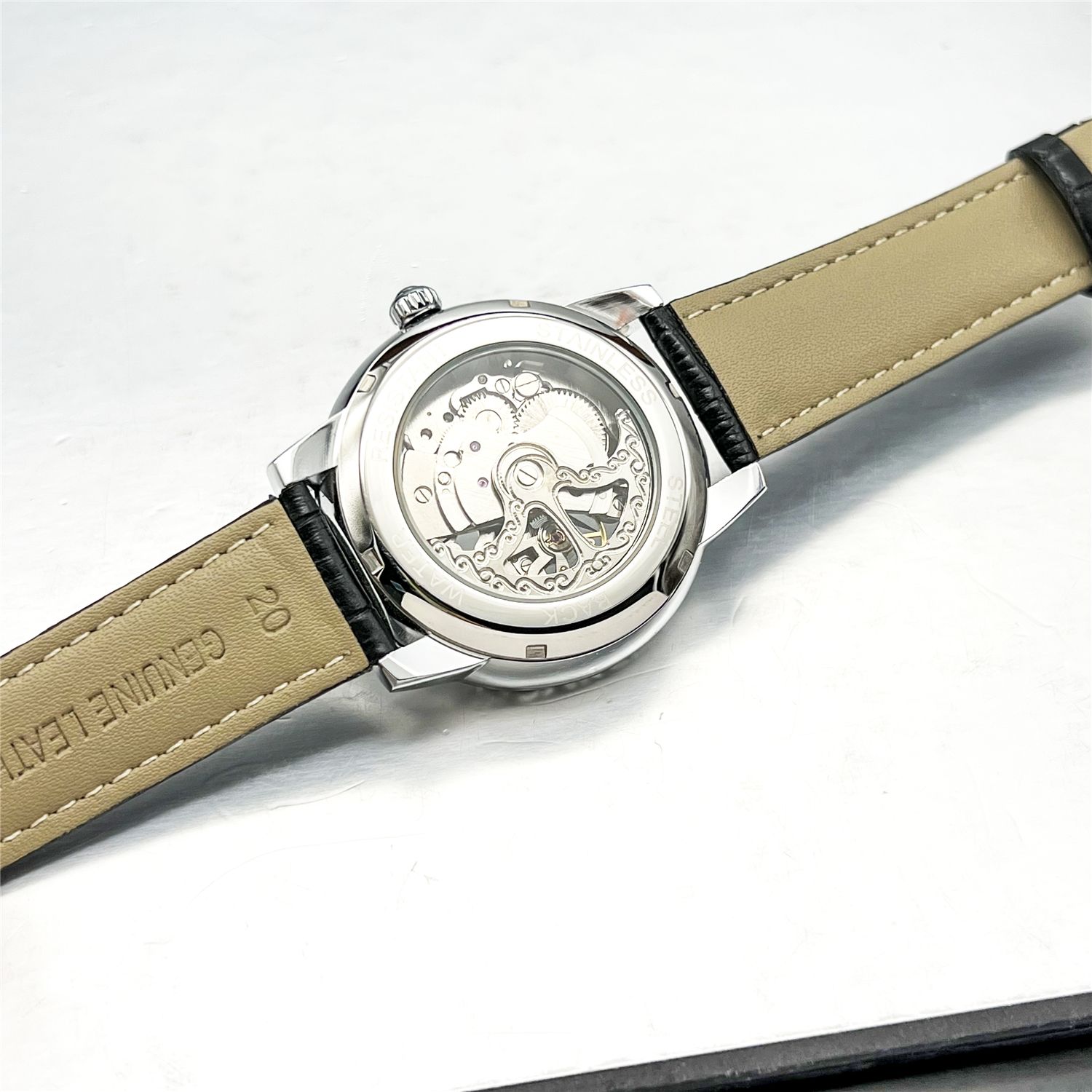 Nieuw hoogwaardig lichtgewicht - Luxury Watch Value recensie en prijs