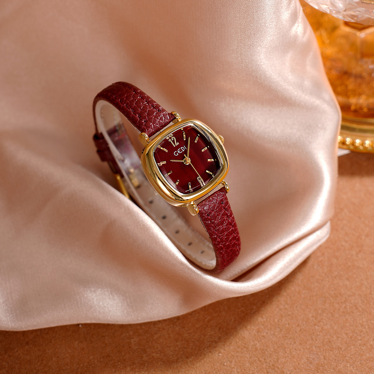 UTHAI 61018 CQ490 Eenvoud, hog - Luxury Watch Value recensie en prijs