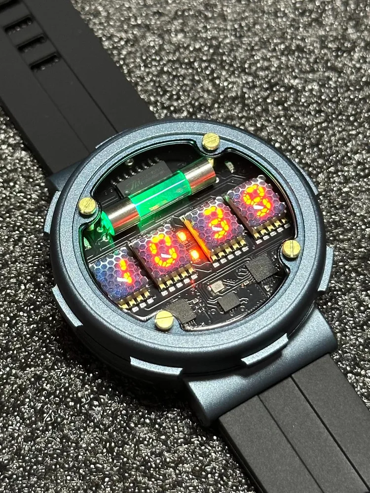 Retro Cyberpunk Nixie Tube Wat - Luxury Watch Nice recensie en prijs