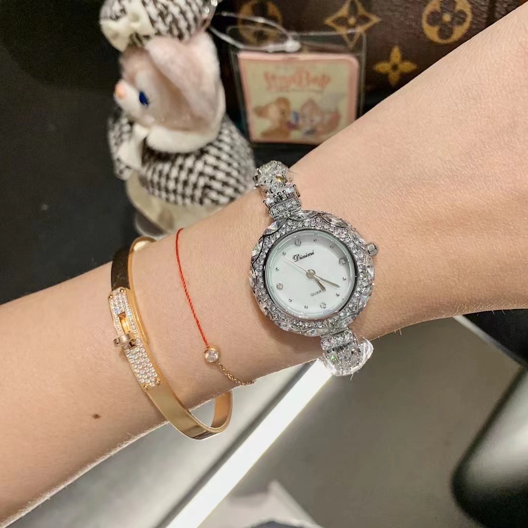 Prachtig en stijlvol damesarmb - Luxury Watch Value recensie en prijs